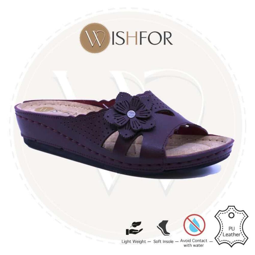 Wishfor slipper with flower design 